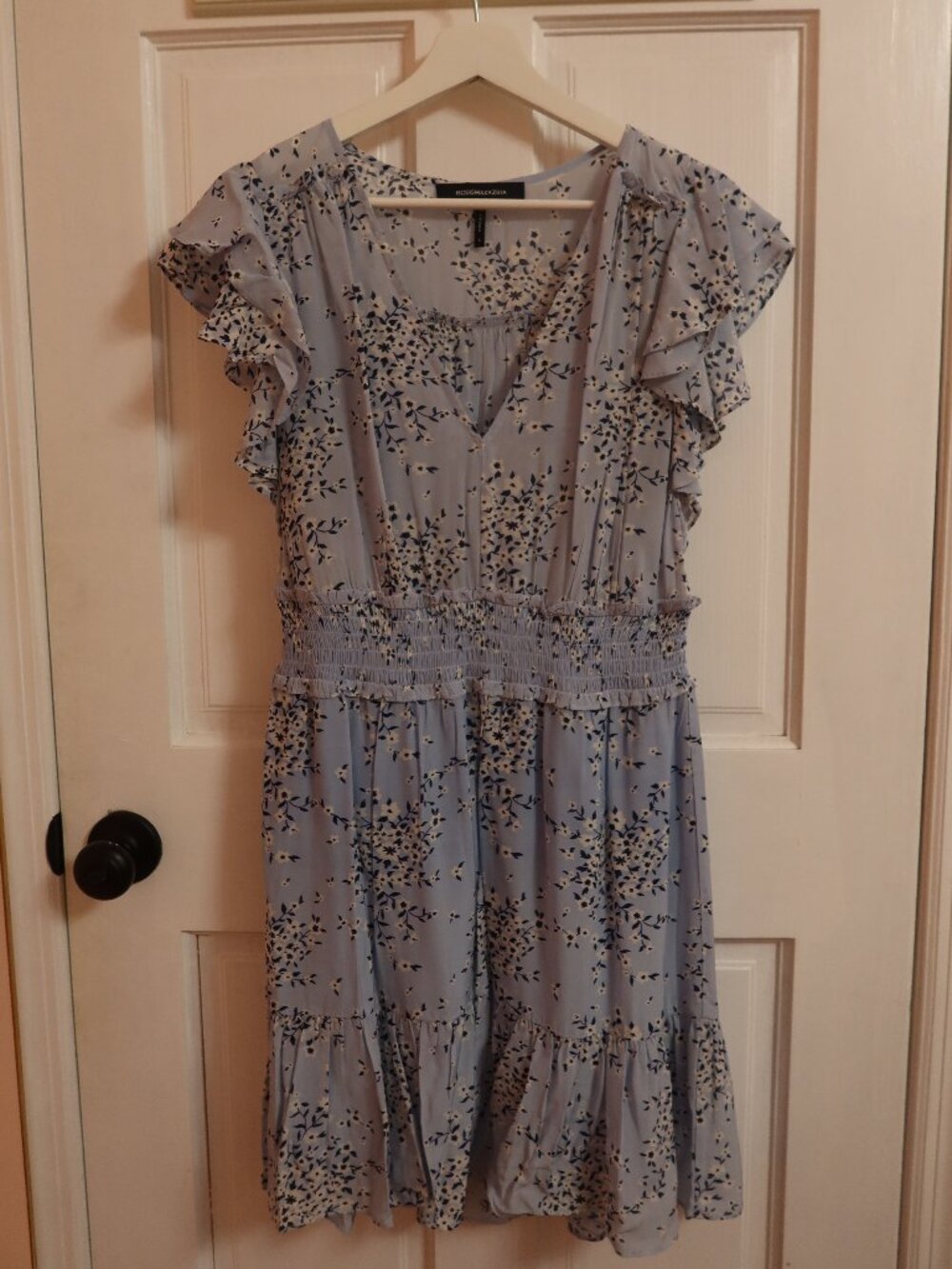 BCBGMAXAZRIA light blue floral dress S